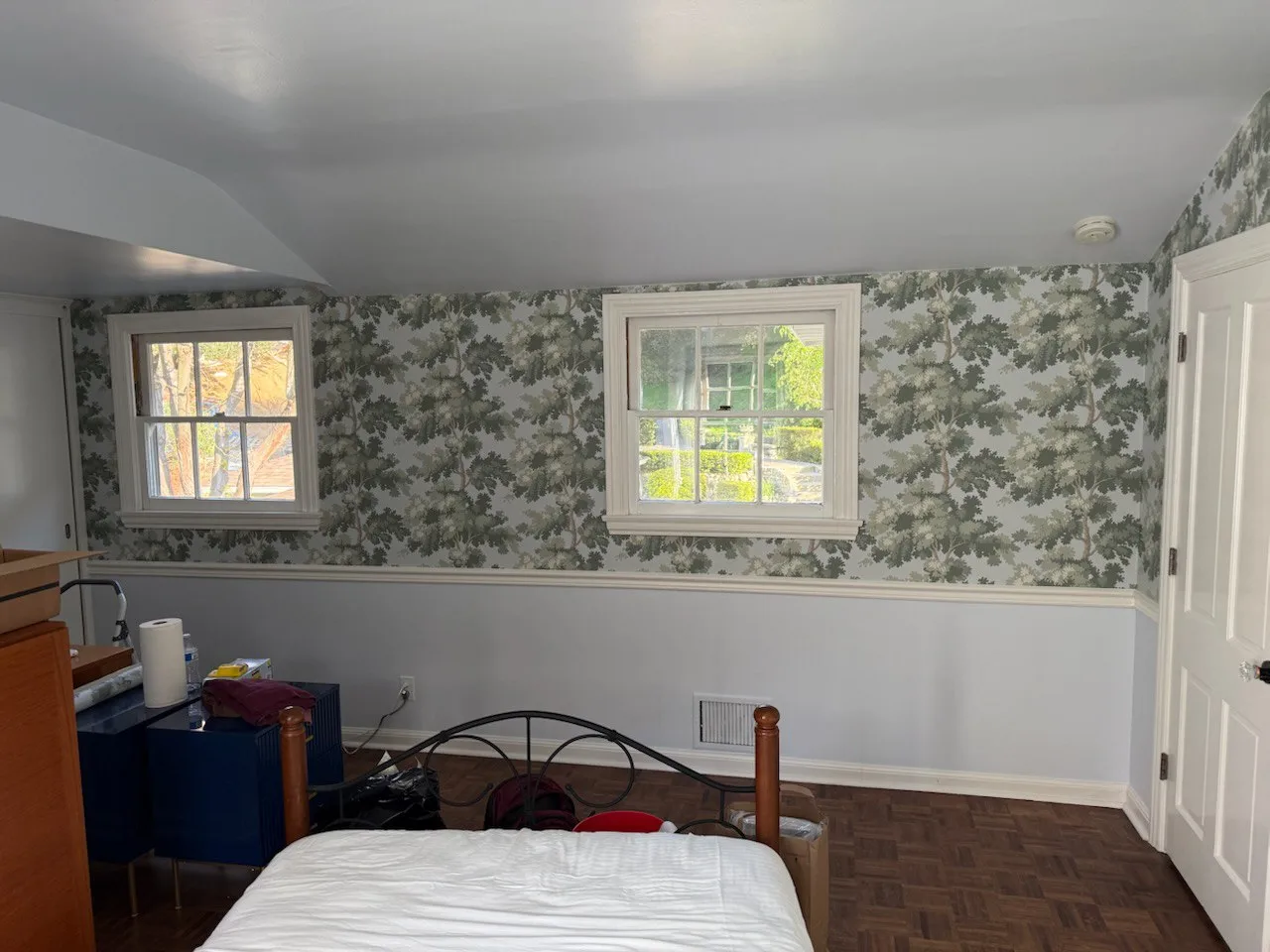 Residential wallpaper installation in Orlando