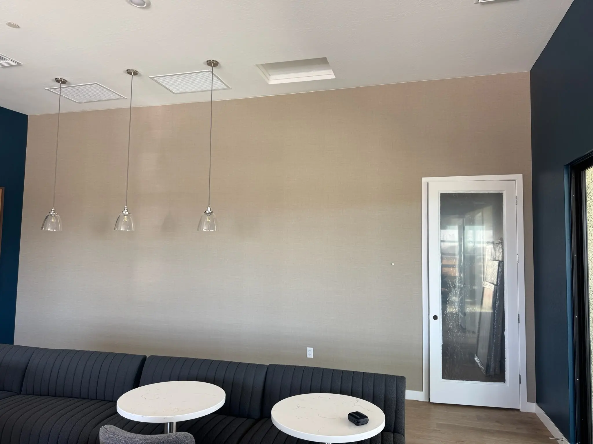 Commercial Wallcovering Installation in Orlando