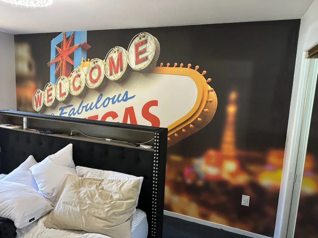 Wallpaper installation project in Kissimmee, FL
